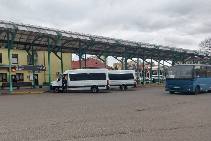 Руководитель компании-перевозчика в Гродно платил зарплату "в конвертах", открыто уголовное дело — КГК