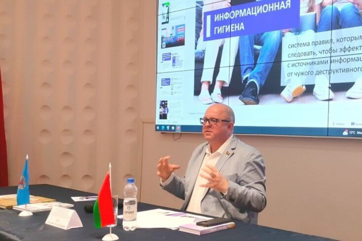 Лукашенко не поддерживает запрет "Ютуба" — Жук