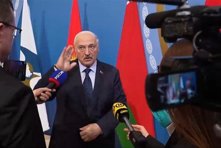 Лукашенко обвинил Зеленского в ментальном расстройстве и наркомании за заявление, которое принадлежит не ему