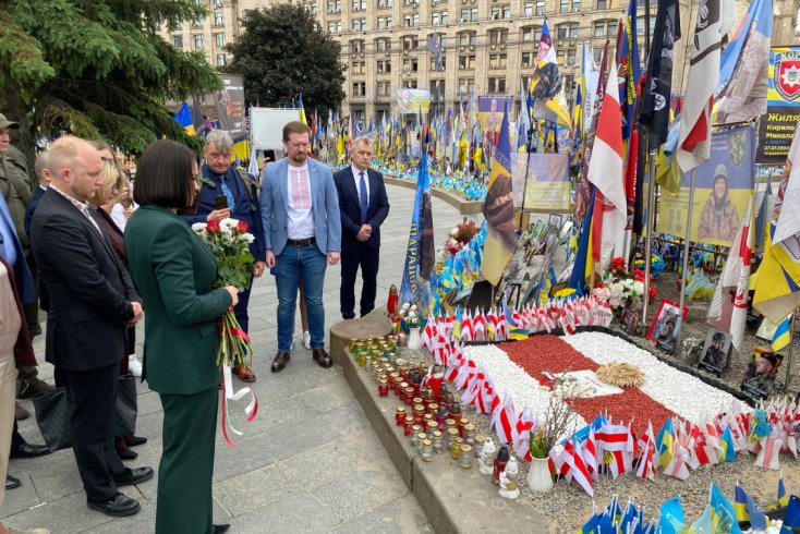 Сапраўдная Беларусь знаходзіцца на баку Украіны — Ціханоўская