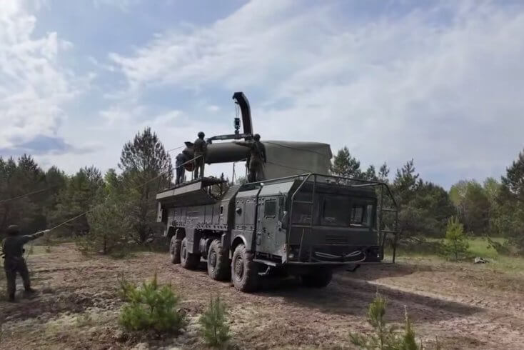 Минобороны заявило о доставке ядерных боеприпасов в полевые пункты хранения для учений