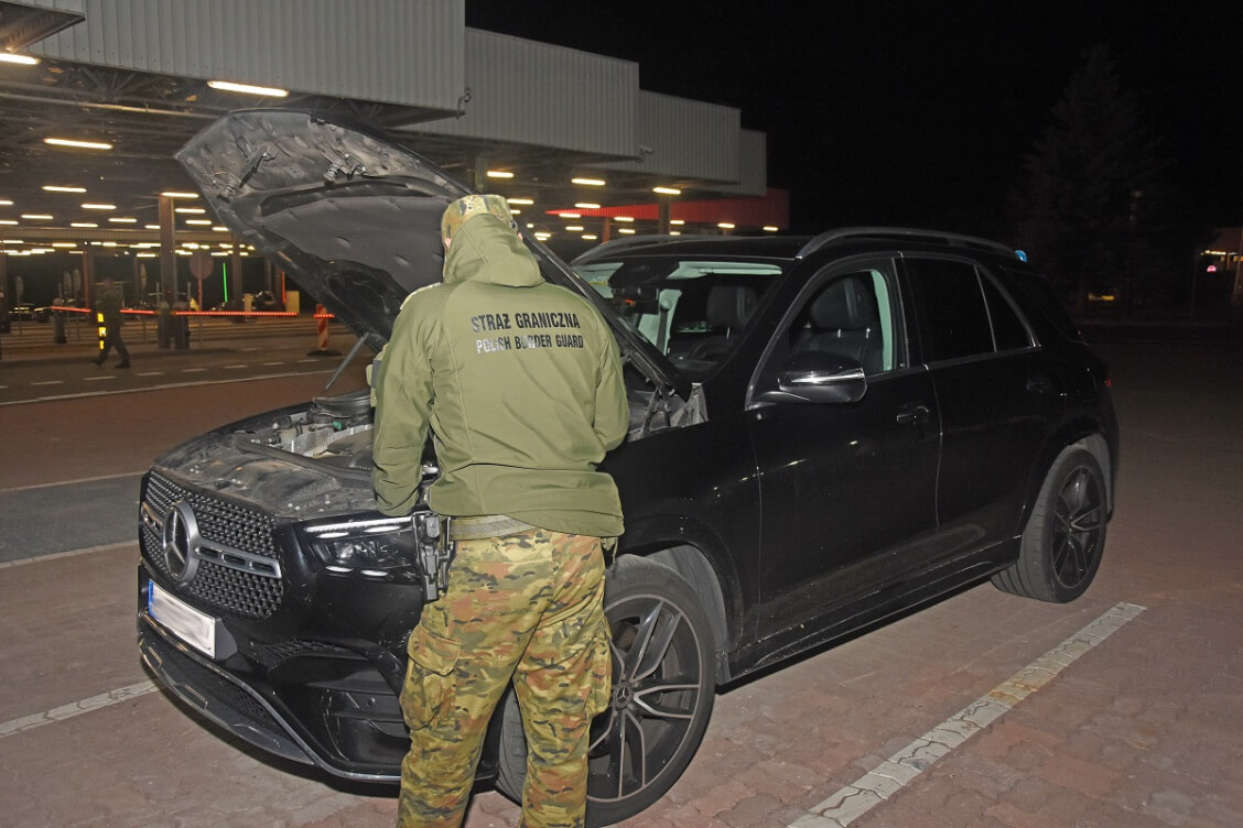 Пограничники Польши не дали соотечественнику перегнать в Беларусь находящийся в розыске 