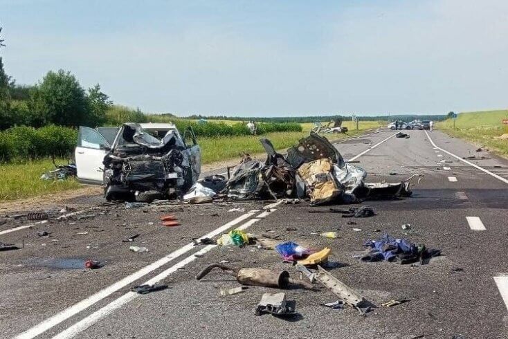 Лобовое ДТП в Островецком районе — погибли 17-летний парень и 15-летняя девушка, пять человек госпитализировано