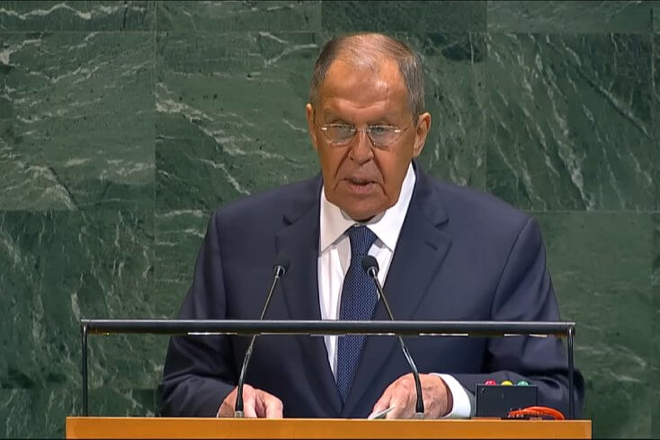 Лаўроў мае намер абмеркаваць у Беларусі супрацьдзеянне санкцыям і "юрыдычнай агрэсіі" Захаду