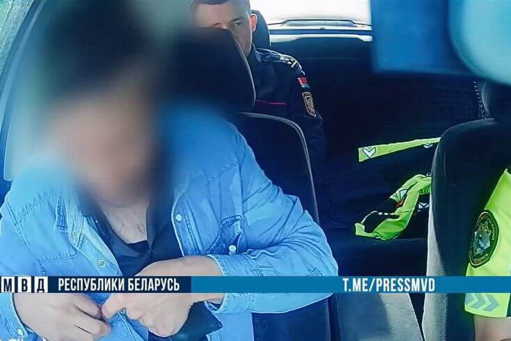 Иностранец задержан за взятку сотруднику ГАИ, ему грозит лишение свободы и депортация — МВД