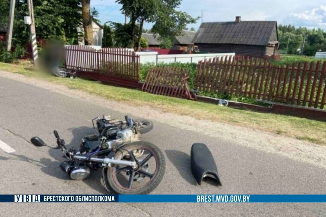 В Столинском районе ДТП с двумя несовершеннолетними мотоциклистками