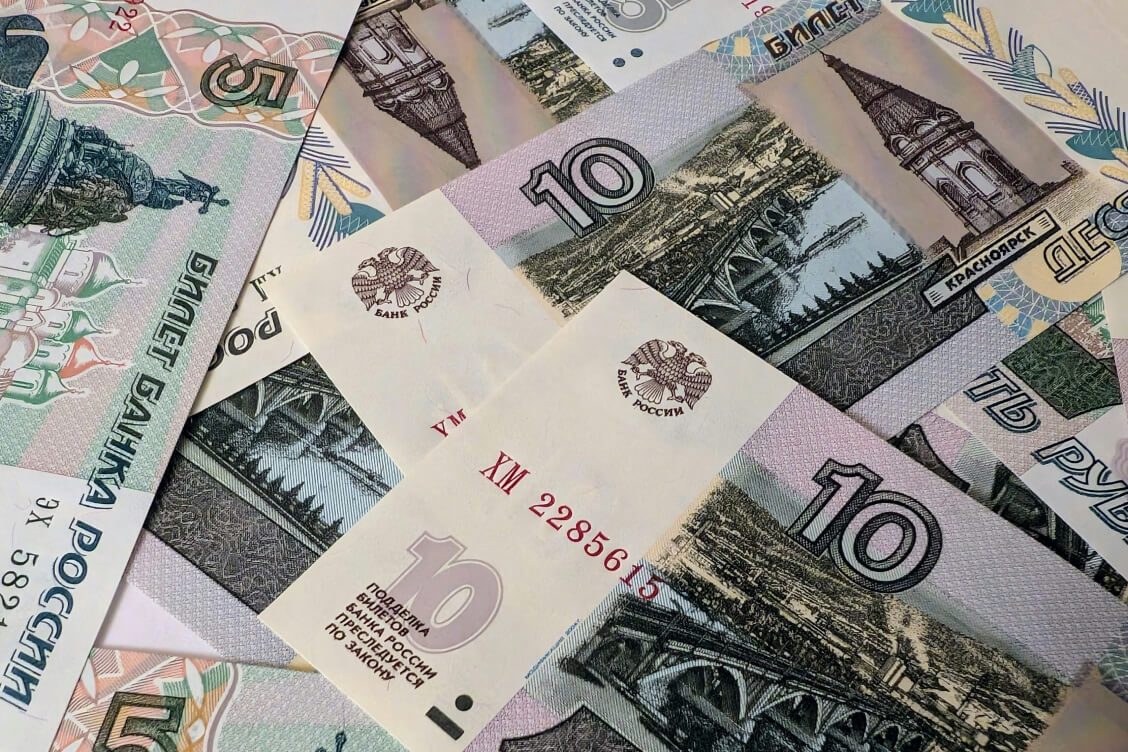 Rubel keeps rising against US dollar, euro, yuan at BCSE