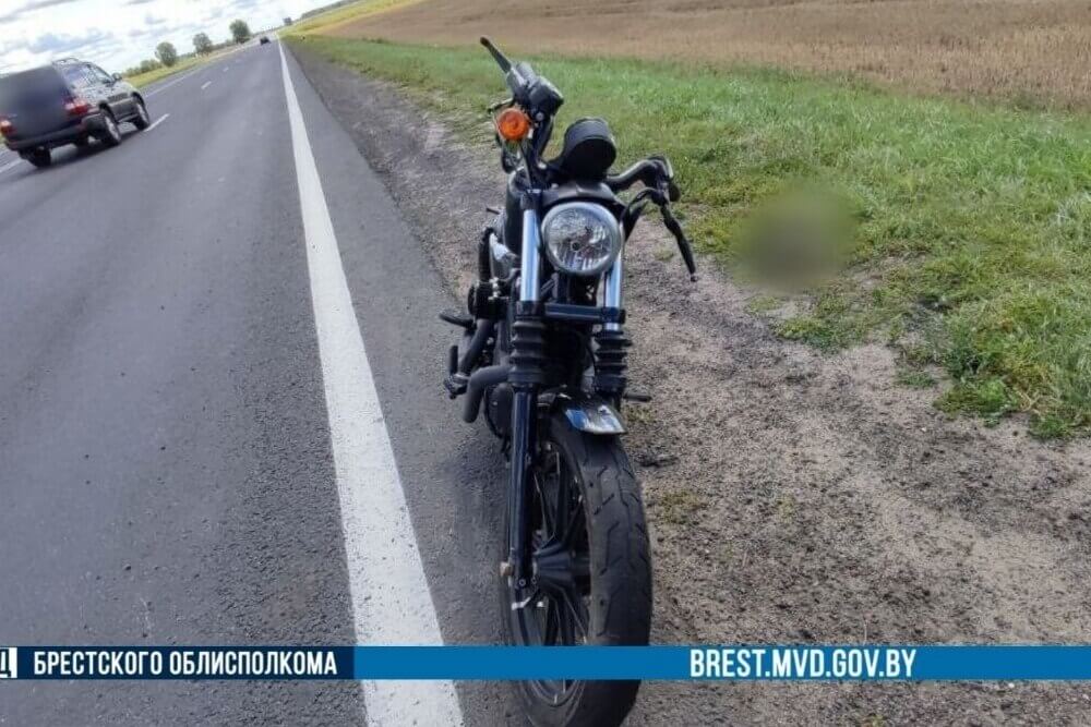 Мотоциклист госпитализирован после ДТП под Брестом