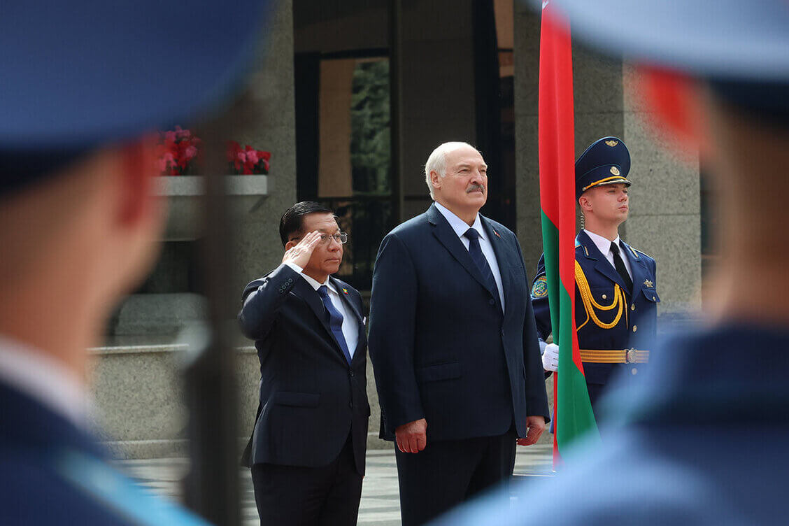 Лукашенко: У нас есть технологии, чтобы научить, обеспечить всем необходимым народ Мьянмы