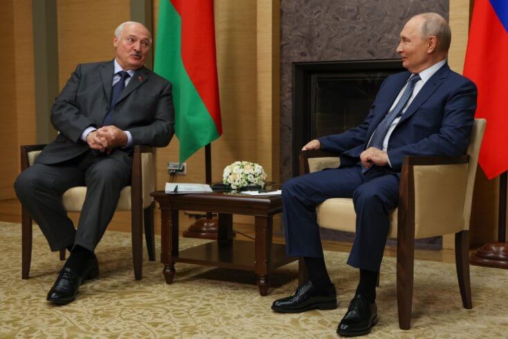 РФ заинтересована в белорусской микроэлектронике — Лукашенко заверил Путина: "Мы здесь не останемся голыми"