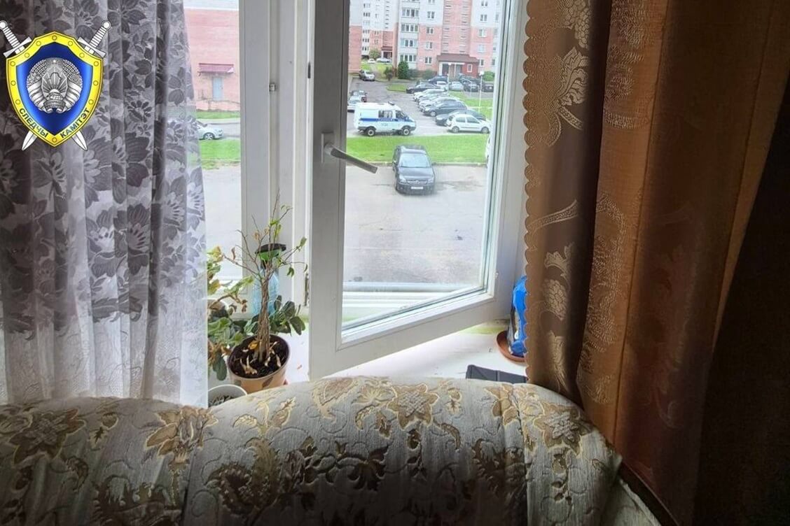 Ребенок выпал из окна второго этажа в Барановичах