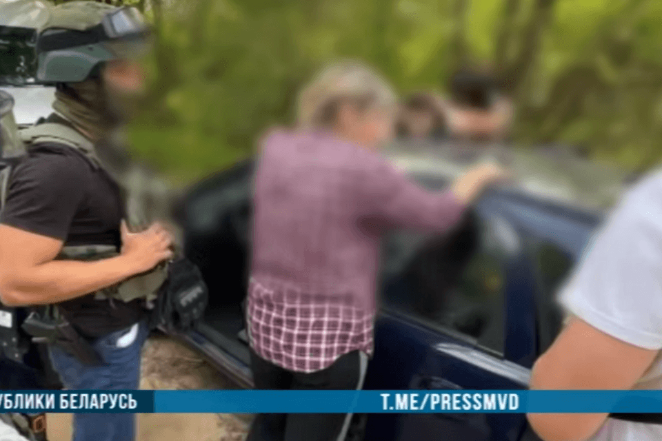 Жанчына з 15-гадовым сынам затрыманыя ў Віцебскім раёне за распаўсюд наркотыкаў