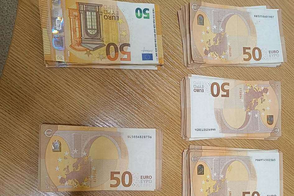 Таможня Литвы изъяла у двух белорусов 14 тыс. евро — наличные вывозились в нарушение санкций