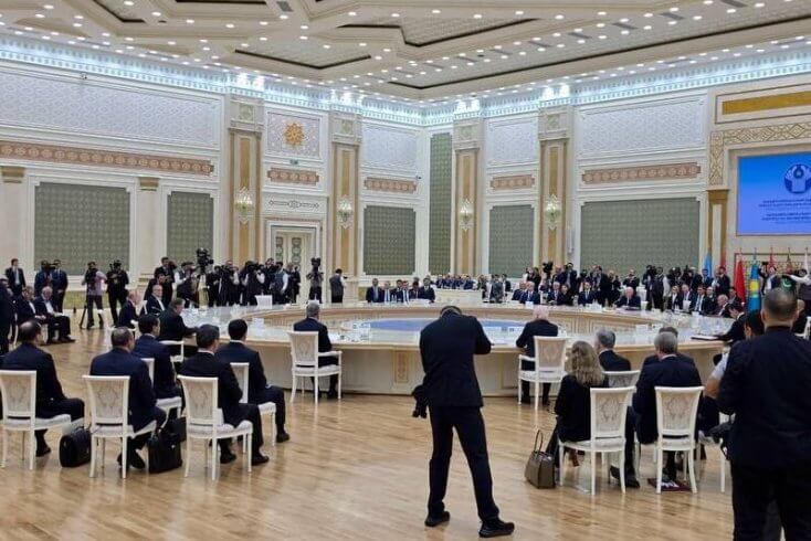Лукашенко раскритиковал Молдову за желание выйти из СНГ, назвав такое решение "недальновидным"